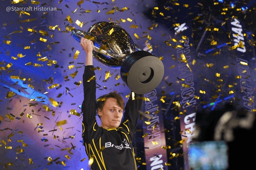 Serral logo